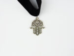 Choker s přívěskem ruka Fatimy